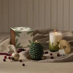 Frasier Fir Petite Molded Pinecone Candle