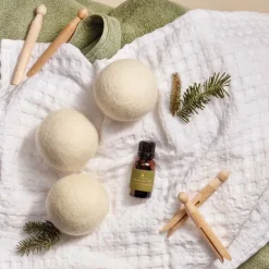 Frasier Fir Wool Dryer Balls & Laundry Fragrance Oil Set